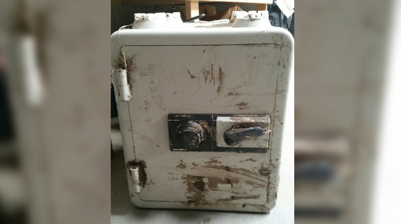 What's in the safe? Deputies looking for missing safe's owner