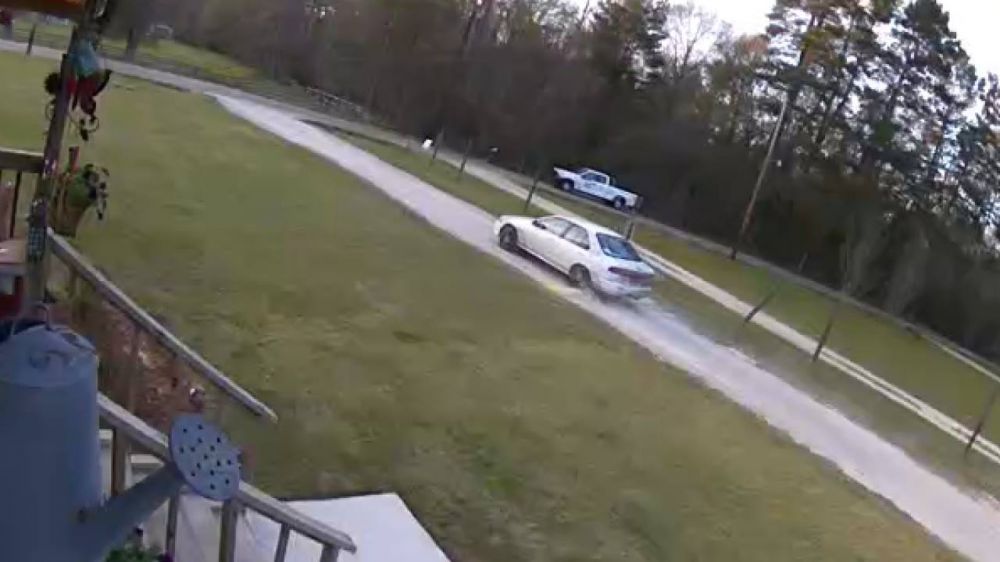 Homeowner sick of speeders, speed bumps no use