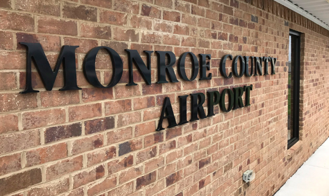 2 die in northeast Mississippi plane crash