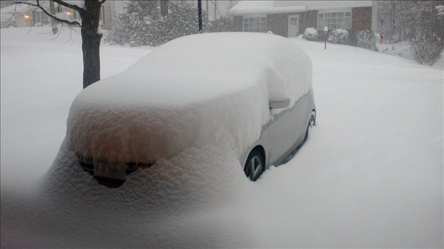 1,000 flights canceled by Northeast storm