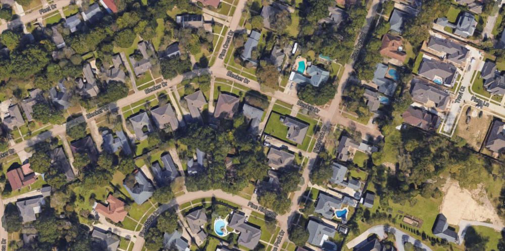 Lightning strike sparks house fire in Baton Rouge