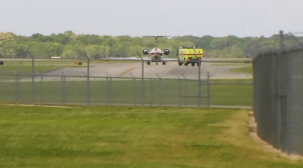 Commercial jet lands at BTR Airport after declaring mechanical emergency