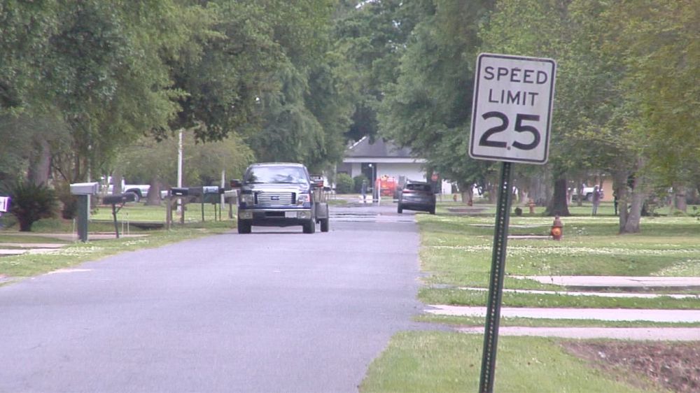 Recent car burglaries drive concerns for New Roads residents