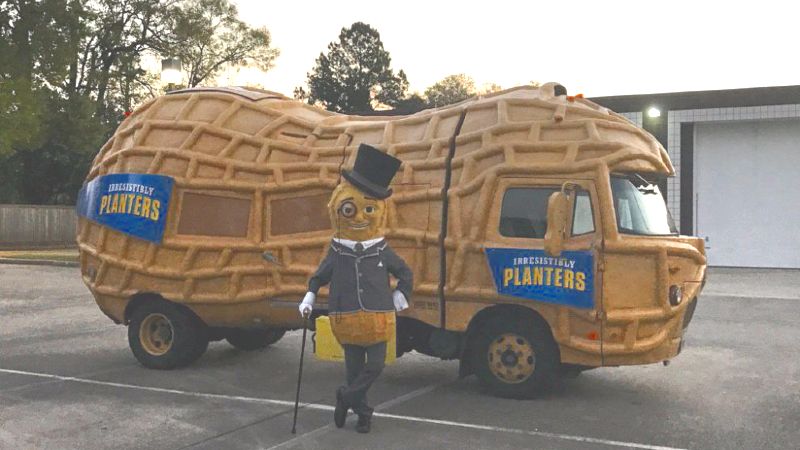 Planters NUTmobile makes Wearin' of the Green Parade debut