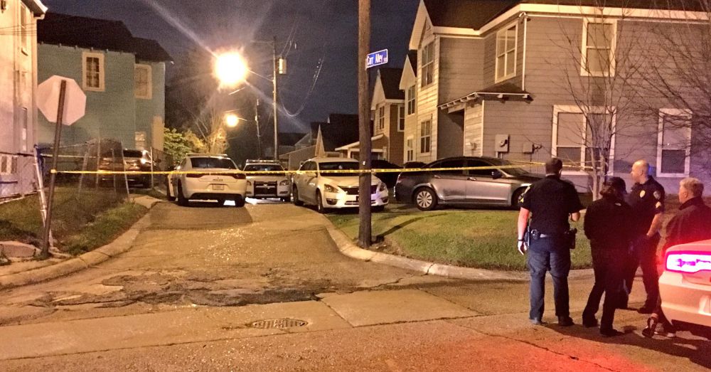 BREAKING: Homeowner shoots, kills man trying to break-in