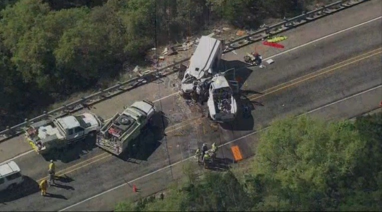 Texas trooper: Multiple fatalities in church van-truck crash