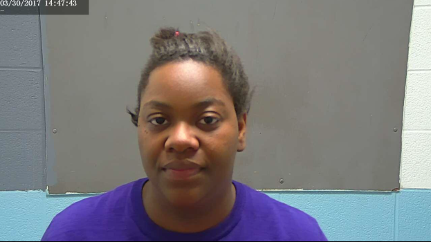 Baton Rouge woman arrested on bank fraud charges