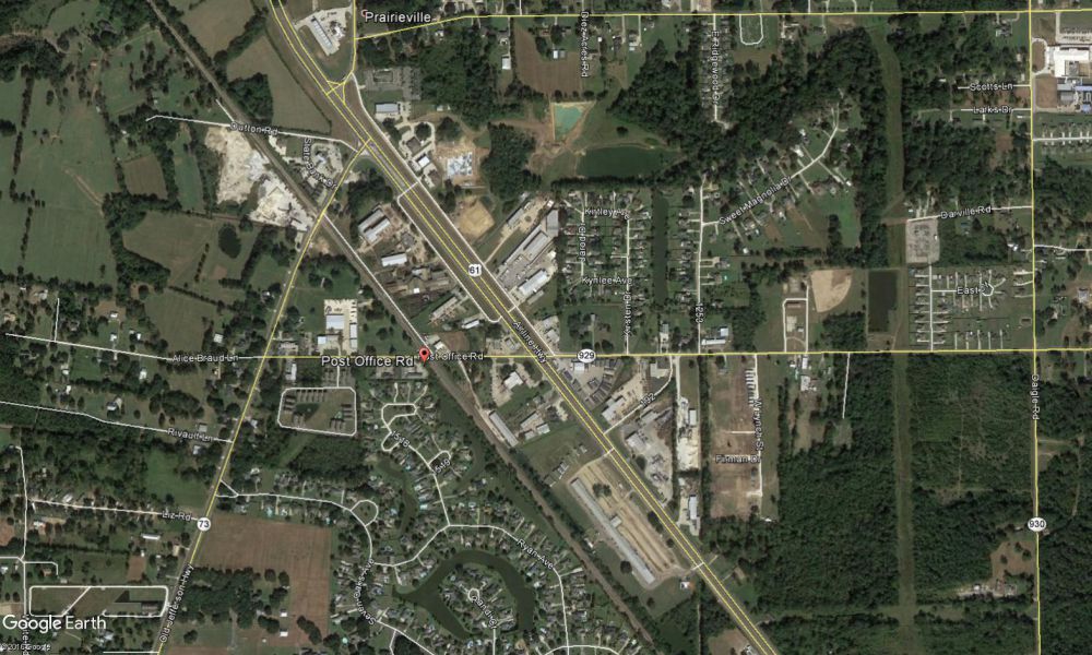 Crash involving several cars, dump truck in Prairieville