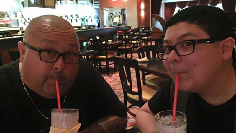 'Manny' of 'Modern Family' mourns father in Instagram post