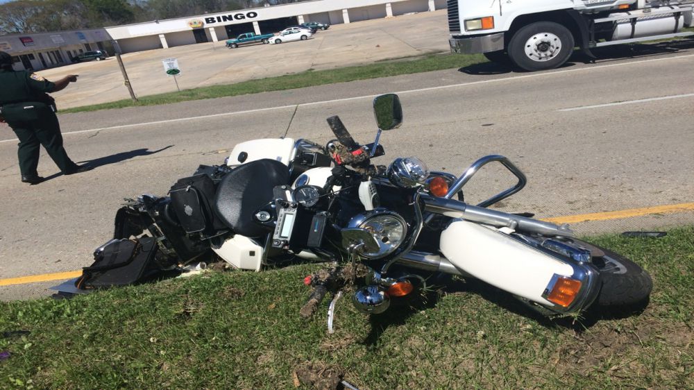 Deputy injured in motorcycle crash on Hooper Road Baton Rouge news