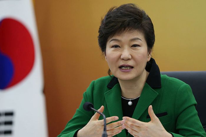 Ousted S.Korea leader leaves presidential palace