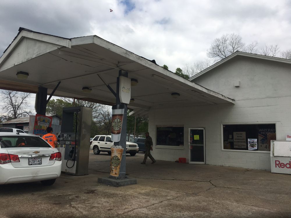 60-year-old family business robbed for first time; police looking for suspect