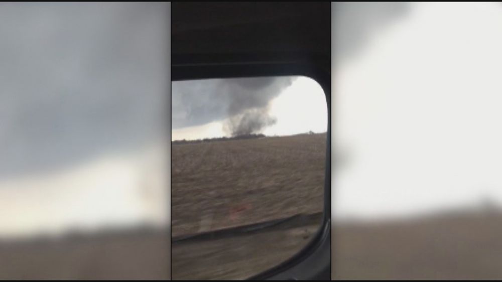 2 people killed in severe weather