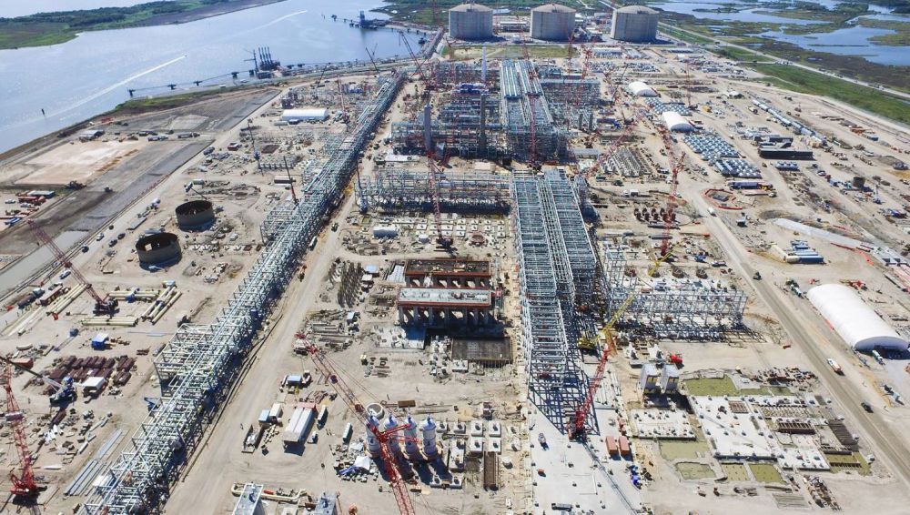 Plans expand for LNG plant in Cameron