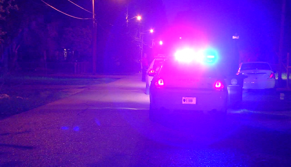 Police: one hurt in Washington Ave shooting