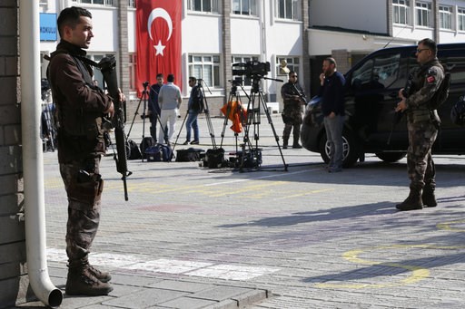 Fight near Turkish polling station leaves 3 dead