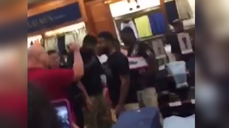Rapper Lil Boosie pepper sprayed while shopping in Biloxi