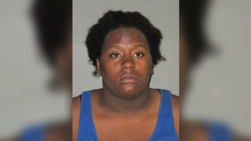 Woman allegedly attempts to shoot two people, arrested for attempted murder