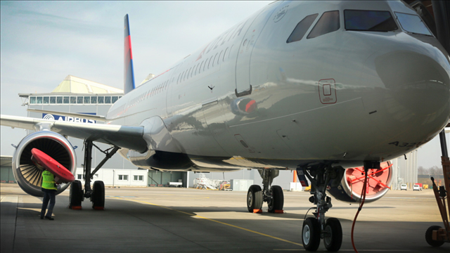 Delta OKs offers of up to $9,950 to flyers who give up seats