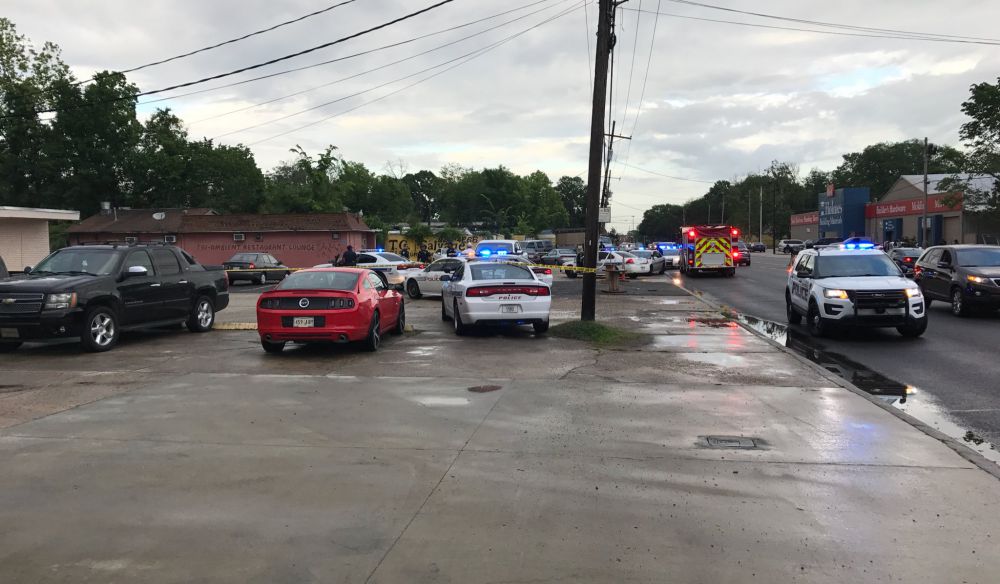 Man shot on Greenwell Springs Road