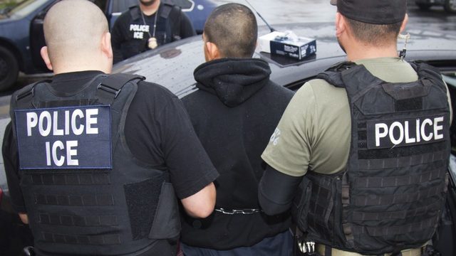 Immigration agents round up 153 in South Texas