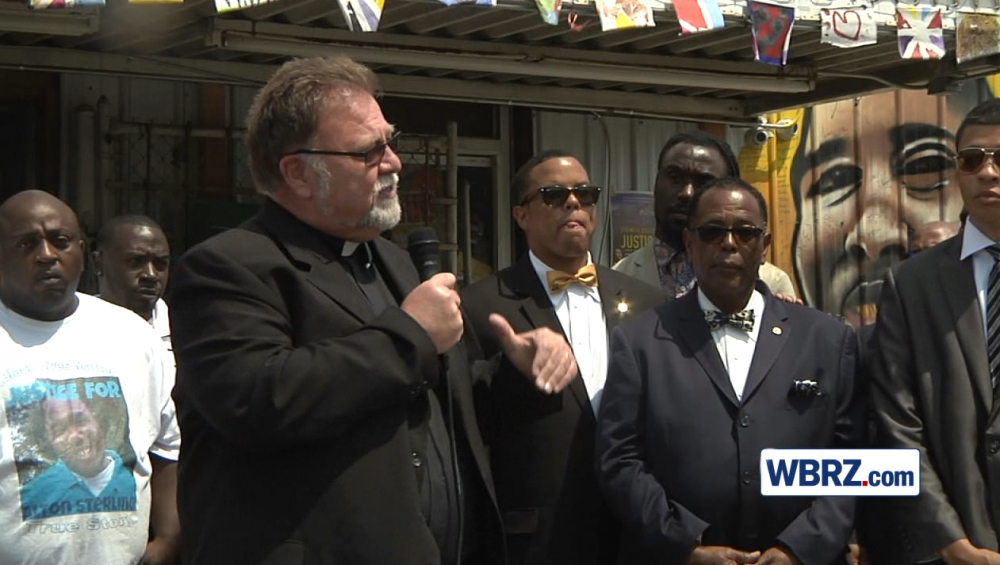 Organizers hope for peaceful protests as they await Alton Sterling decision