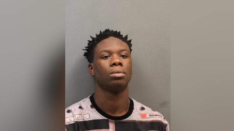 Man wanted for armed robbery, simple burglary