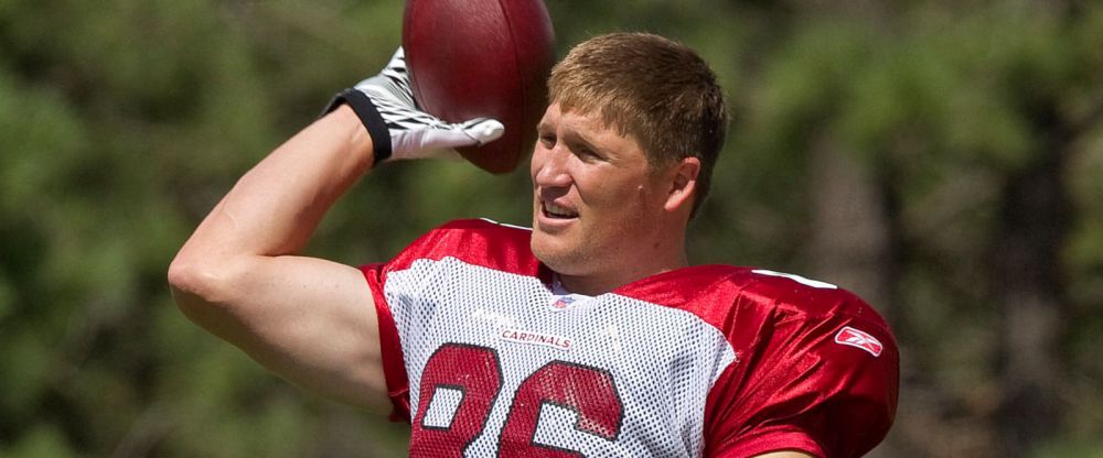 Ex-NFL player driving truck that ran over, killed daughter