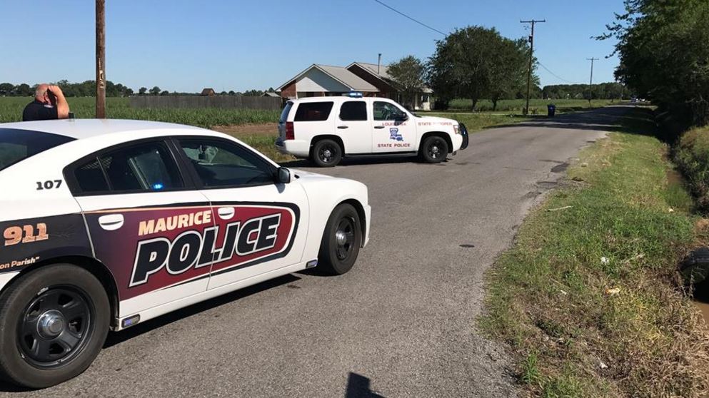 Authorities: Man shot, wounded aimed gun at officers