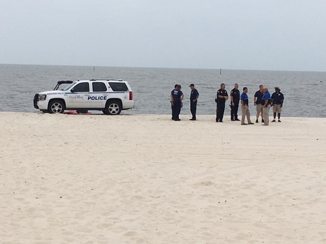 Body found on beach along Mississippi's Gulf coast