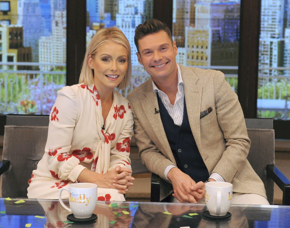 Ryan Seacrest joins Kelly Ripa on 'Live'