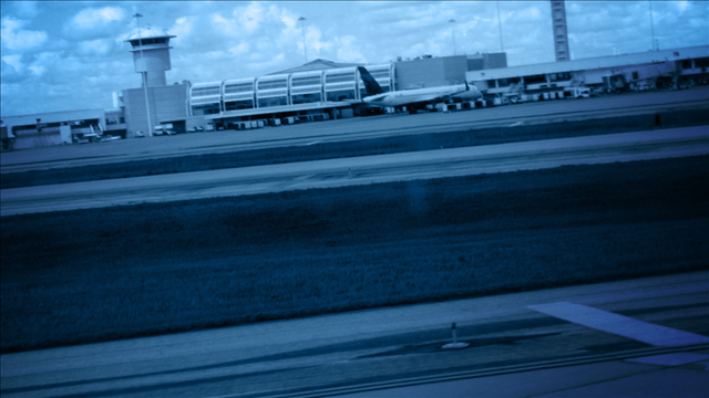 Orlando airport suspect 'contained'