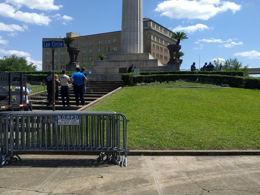 Confederate monument demonstrations close roads, streetcars Sunday