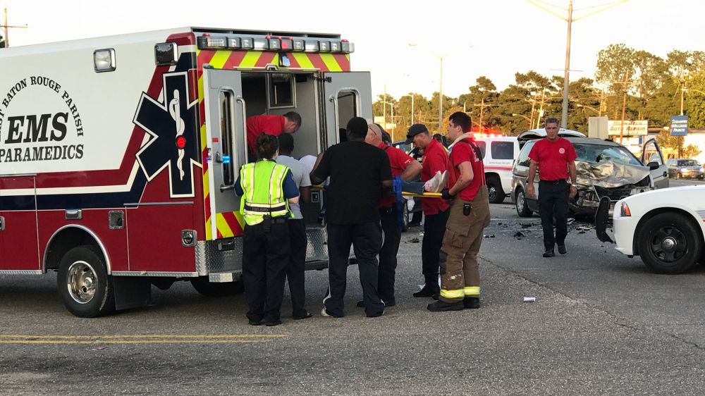 Florida Blvd. reopens following head-on crash
