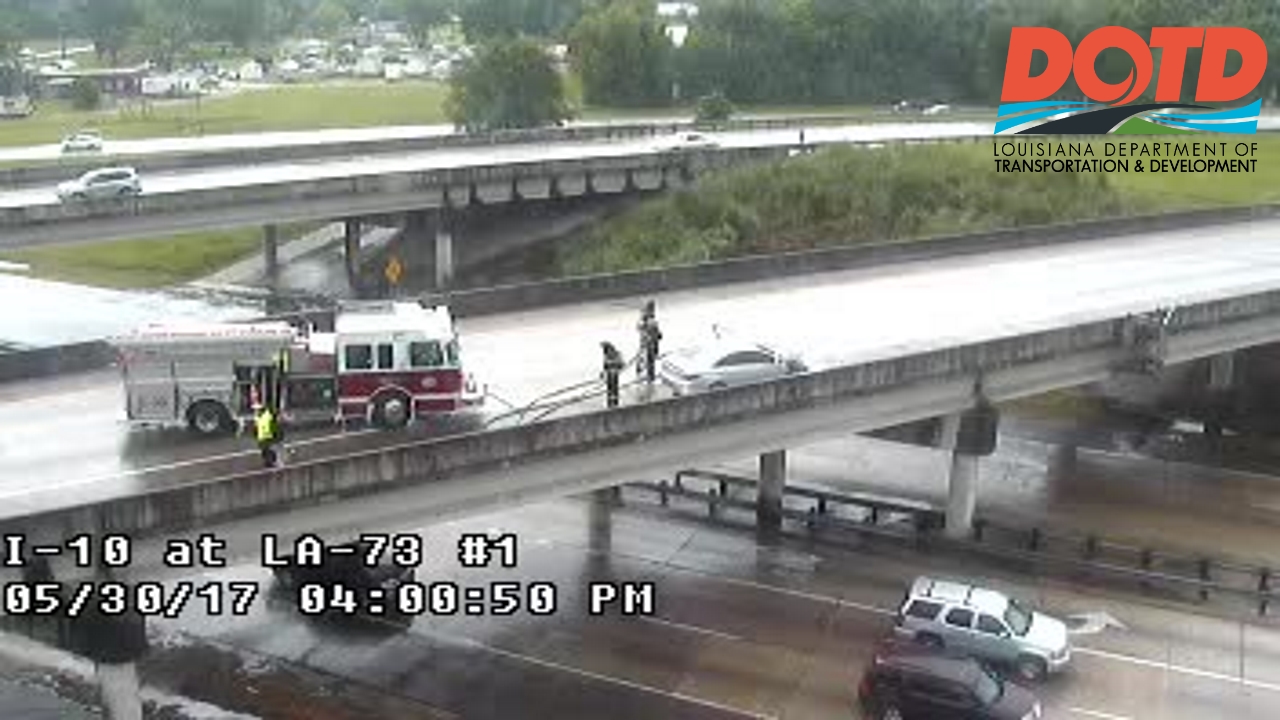 Lanes reopen on I-10 West at Prairieville after vehicle fire