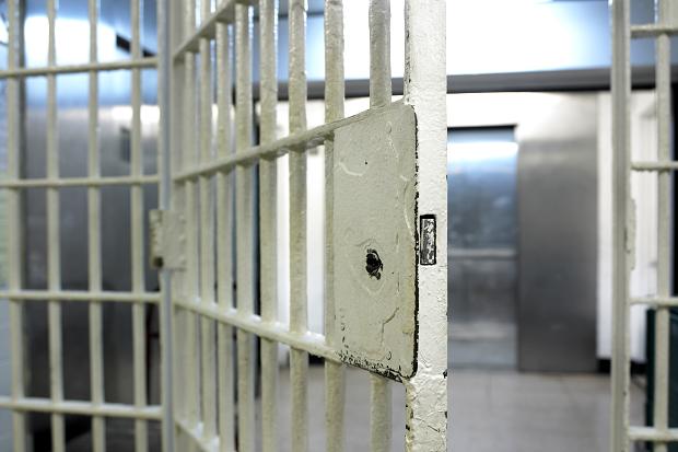 Senators refuse to ban Louisiana felons running for office