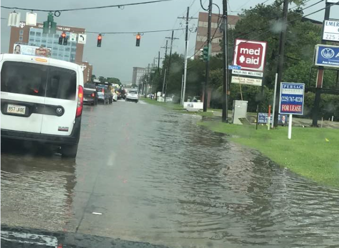 Street flooding causes traffic delays in Baton Rouge area