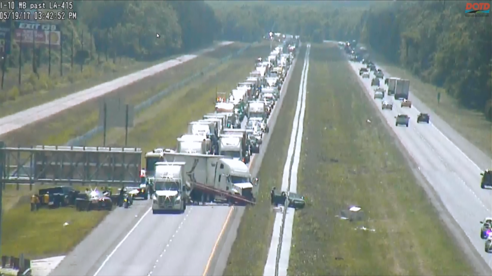 Another 18-wheeler crash closed I-10 E into Baton Rouge Friday