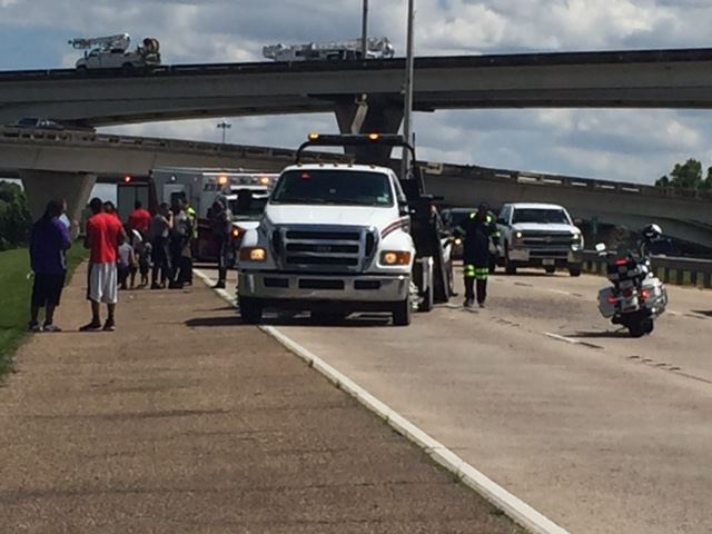 Rubberneckers cause crash as motorcade winds through Baton Rouge