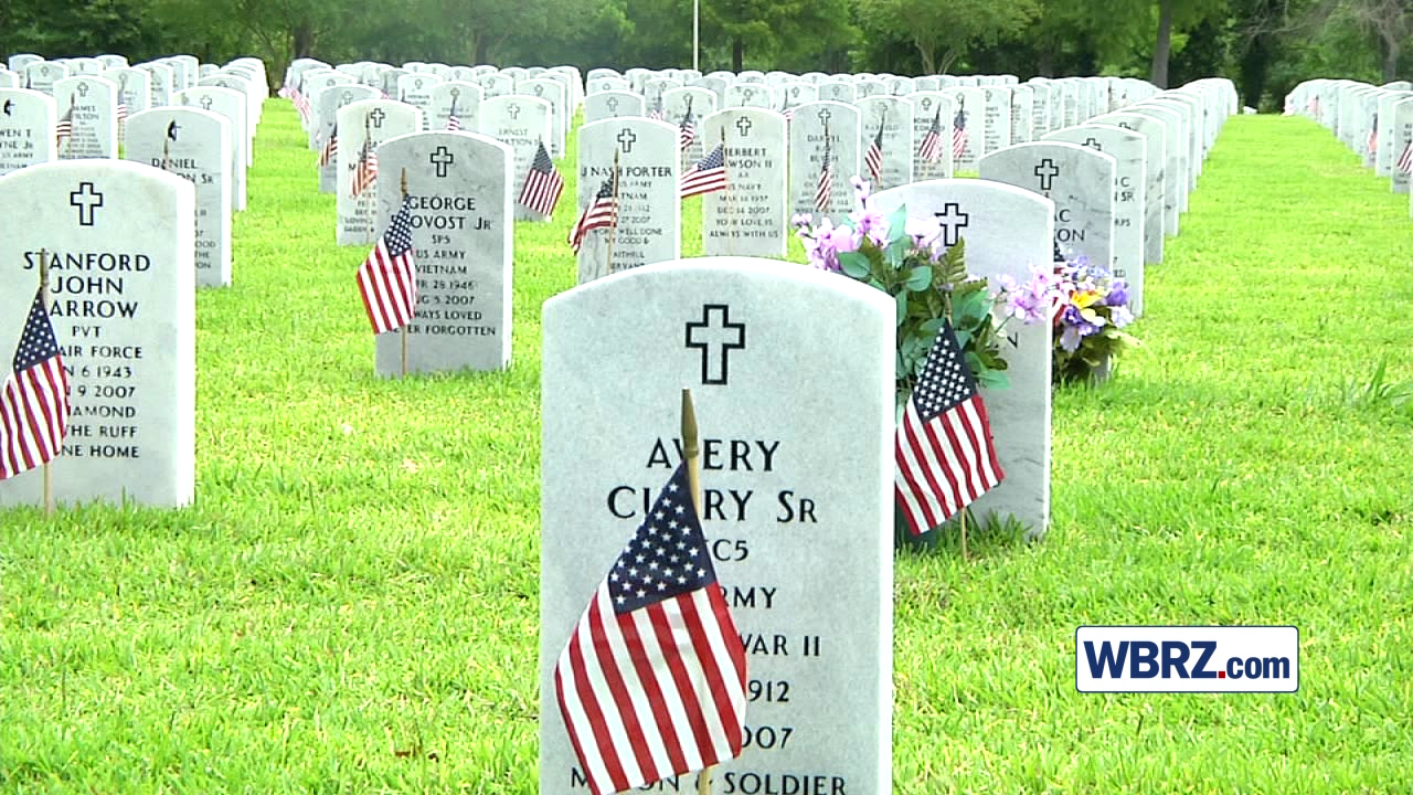 Families, veterans pay respects on Memorial Day at Port Hudson National Cemetery