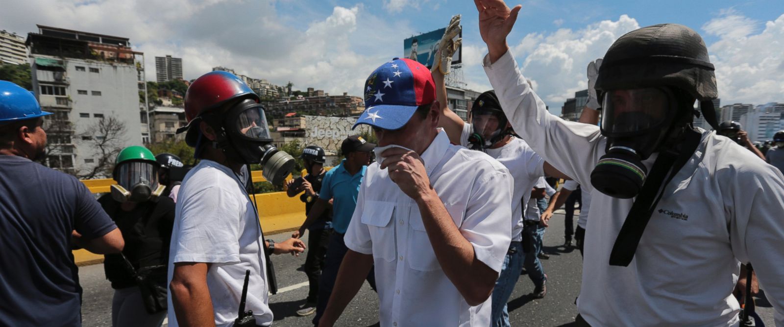 Venezuela opposition leader Capriles tear-gassed at protest