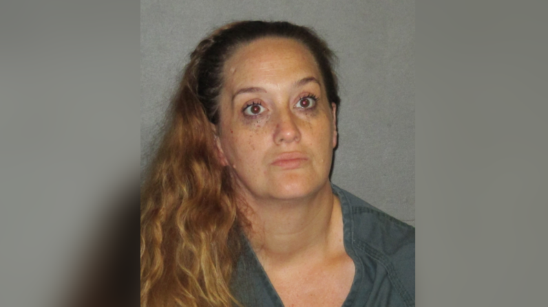 Woman attempts to walk out of BR Walmart with over $800 in stolen items