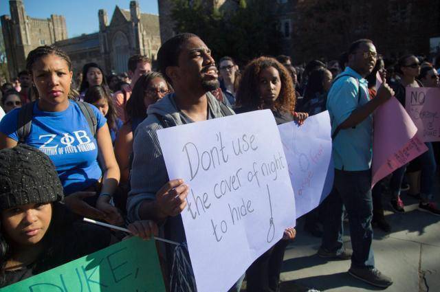 Residents rally after noose found in Southeast D.C.
