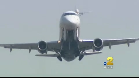 Airlines dodge legislation aimed at curbing excessive fees