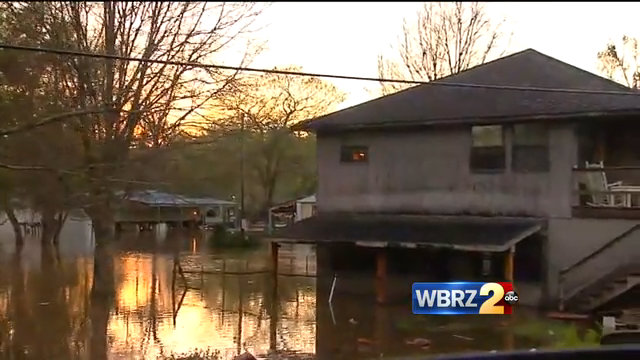 Residents keep watchful eye on Amite River as it crests, begins to recede