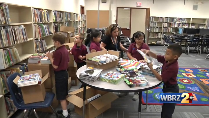 Twin Oaks Elementary School receives new books following flood