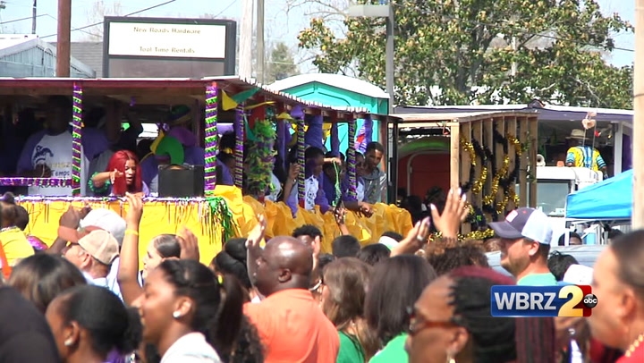 Community parades roll in New Roads for Mardi Gras